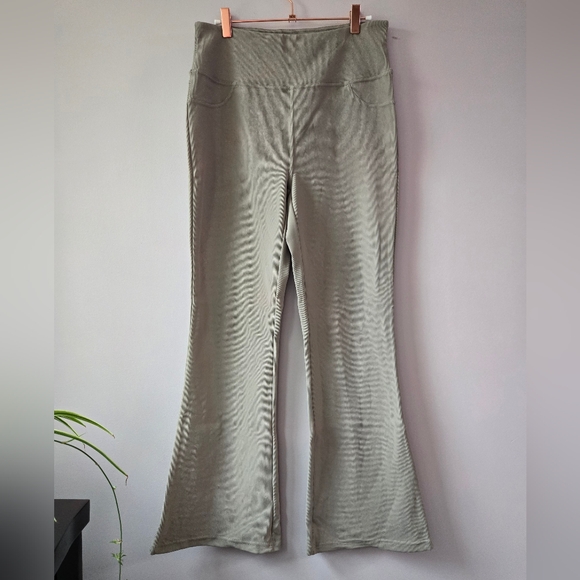 Zyia Active Ribbed High-Rise Flare Pants – Cream/Oatmeal - Picture 2 of 7